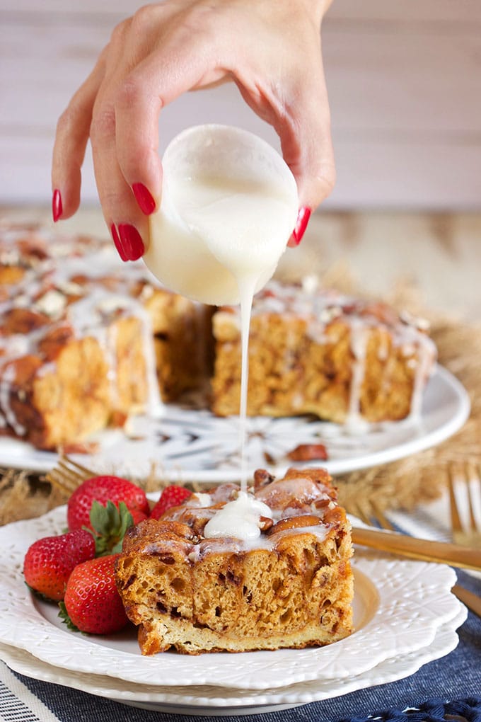 https://dizzybusyandhungry.com/wp-content/uploads/2019/10/Slow-Cooker-Cinnamon-Roll-French-Toast-Casserole-4.jpg