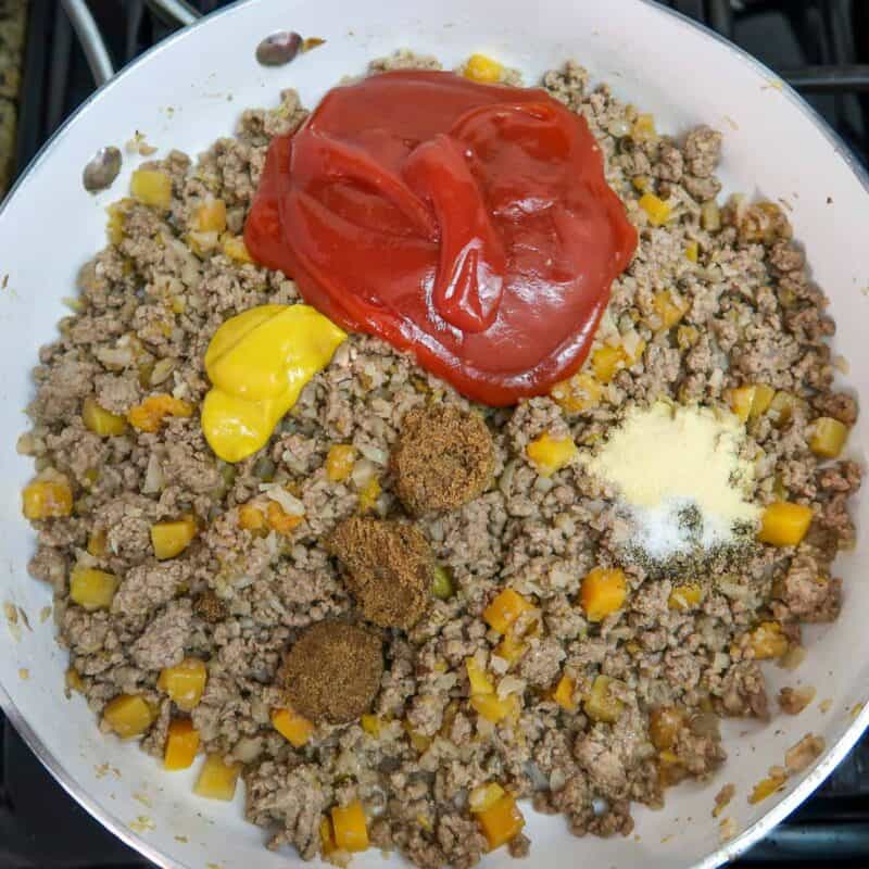 Overhead view of process shot 3 - add the remaining ingredients and mix well.